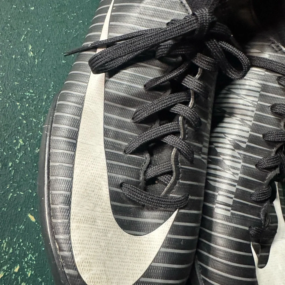 Nike Kids Mercurial Turf Soccer Shoes - Youth 5.5